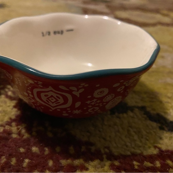 The Pioneer Woman Floral Measuring Cup - Green and Orange - Picture 3 of 5